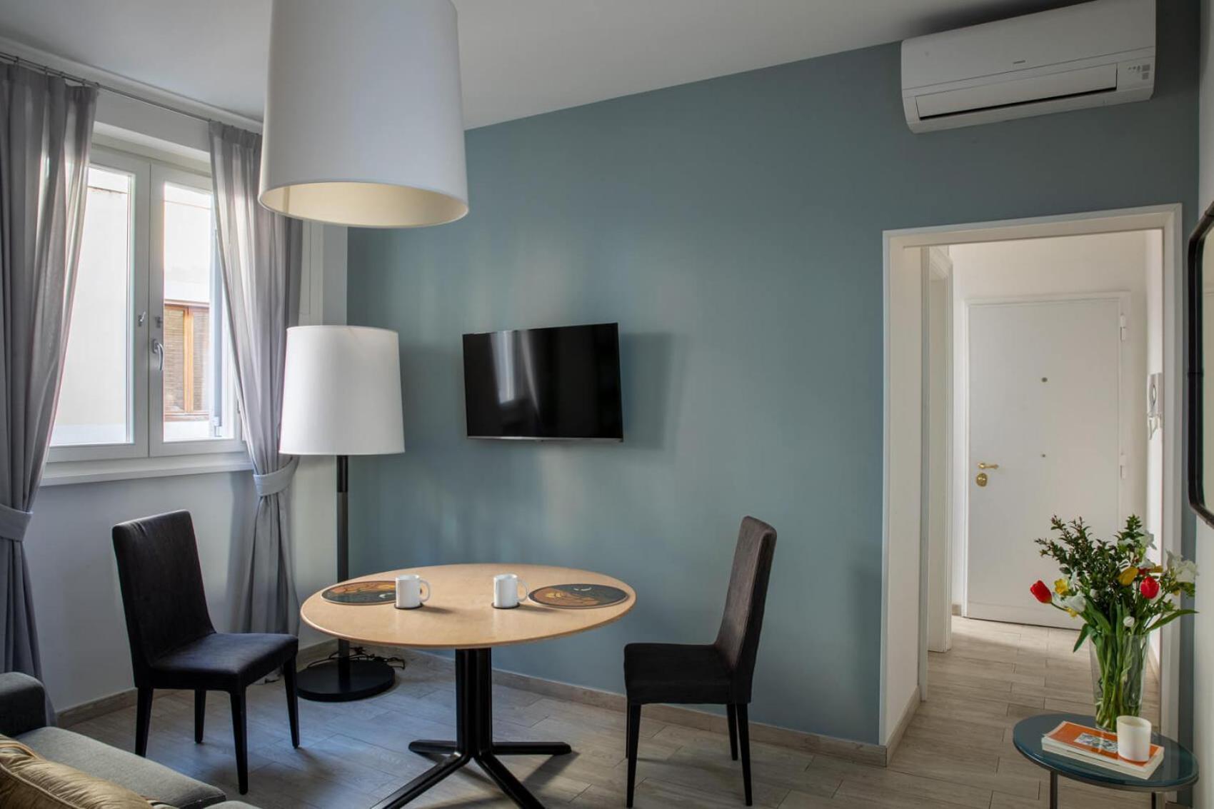 Aparthotel Now Apartments, In The Heart Of 2*