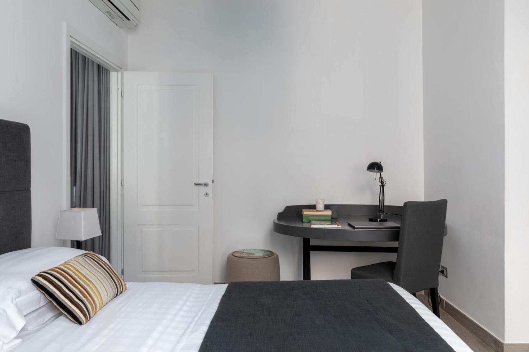 Aparthotel Now Apartments, In The Heart Of